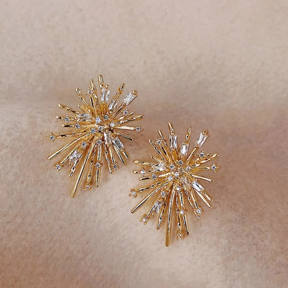 NEW 18k Yellow Gold Plated Diamond Firework Studs - Picture 7 of 8